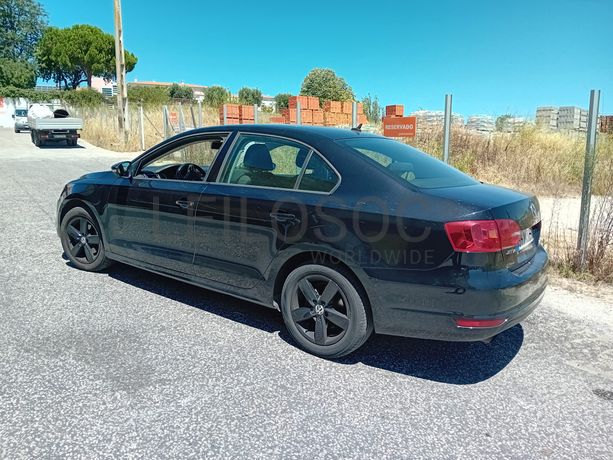 Volkswagen Jetta TDI · Ano 2011