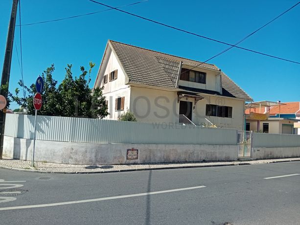 Moradia V4 (Benfeitoria) · Sintra