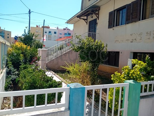 Moradia V4 (Benfeitoria) · Sintra