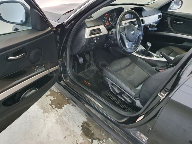 BMW 320 D · Ano 2011