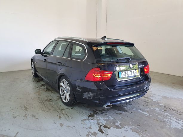BMW 320 D · Ano 2011