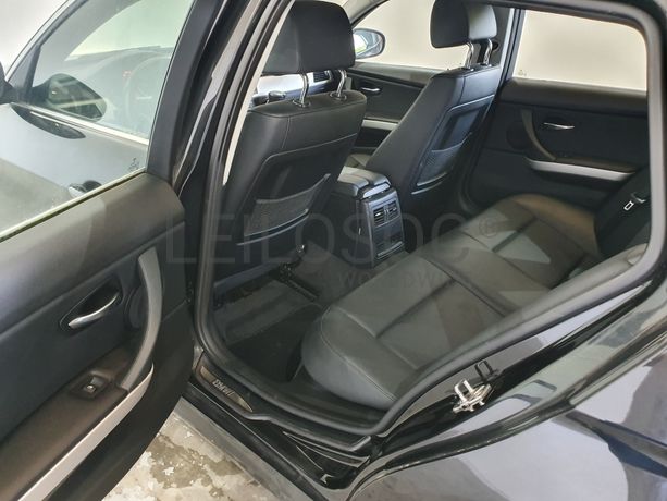 BMW 320 D · Ano 2011