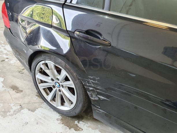 BMW 320 D · Ano 2011