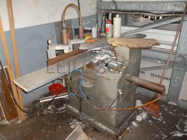 Máquinas de furar + Tupia