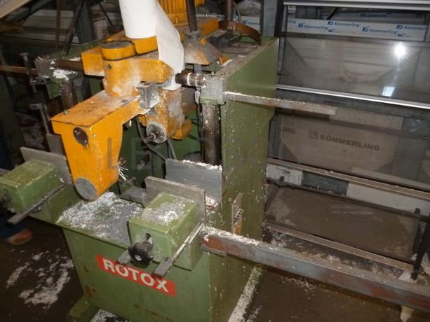 Máquinas de furar + Tupia