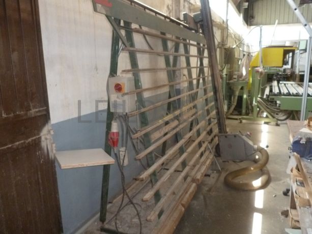 Centro de furação e corte + Máquina de corte vertical