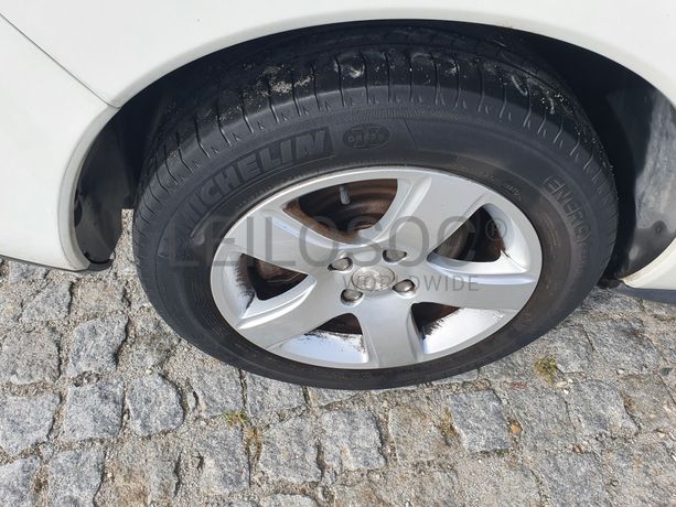 Peugeot 3008 · Ano 2013