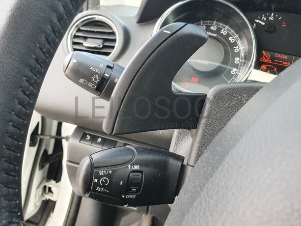 Peugeot 3008 · Ano 2013
