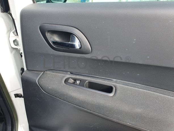 Peugeot 3008 · Ano 2013