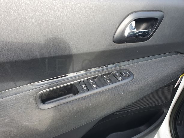 Peugeot 3008 · Ano 2013