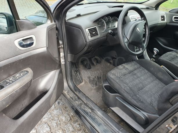 Peugeot 307 · Ano 2003