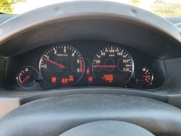 LEILÃO SUSPENSO · Nissan Navarra 3000 V6 · Ano 2011 