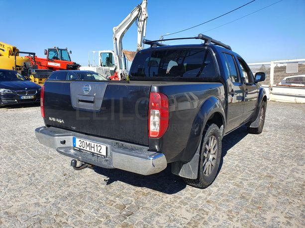LEILÃO SUSPENSO · Nissan Navarra 3000 V6 · Ano 2011 