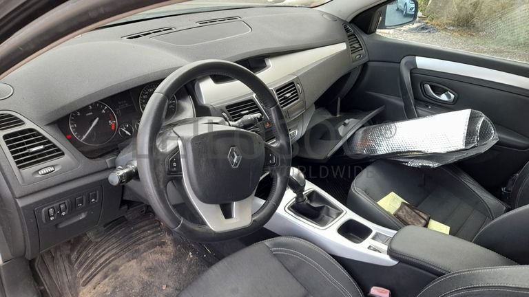 Renault Laguna 2.0 DCI · Ano 2008 