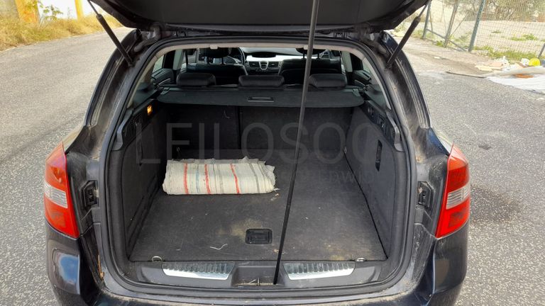 Renault Laguna 2.0 DCI · Ano 2008 