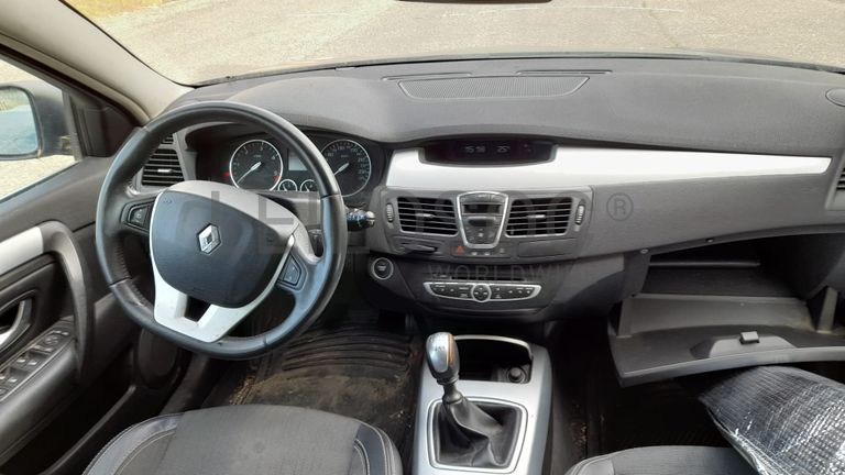 Renault Laguna 2.0 DCI · Ano 2008 