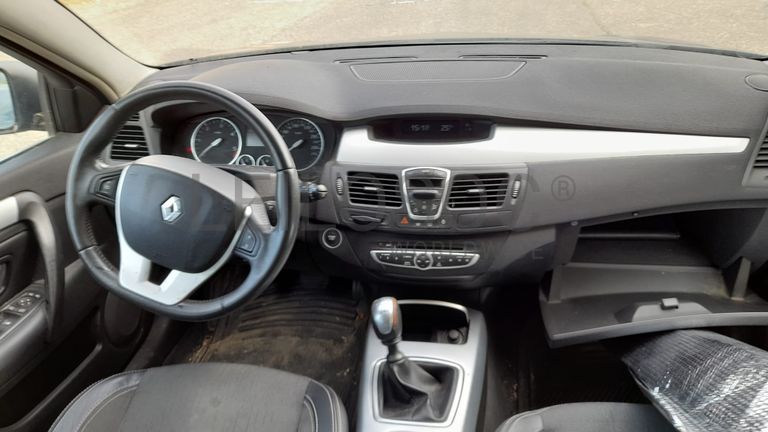 Renault Laguna 2.0 DCI · Ano 2008 