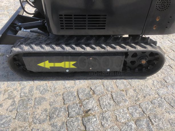 Mini Giratória JPC HT12 · Ano 2023