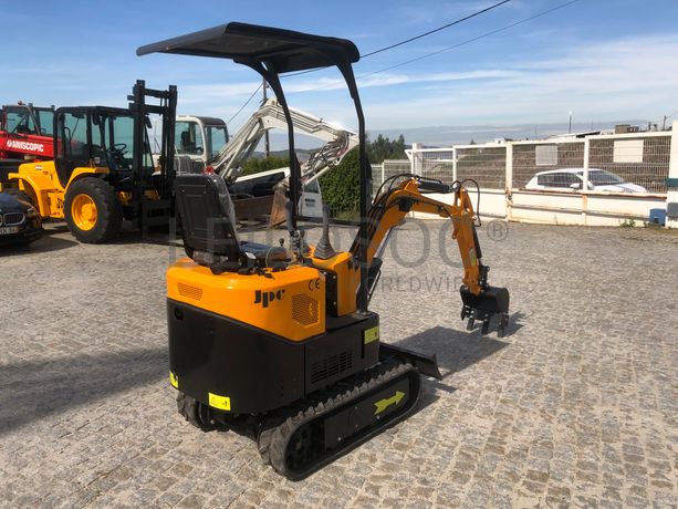 Mini Giratória JPC HT12 · Ano 2023