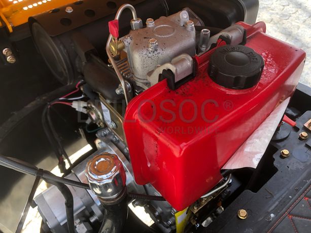 Mini Giratória JPC HT12 · Ano 2023