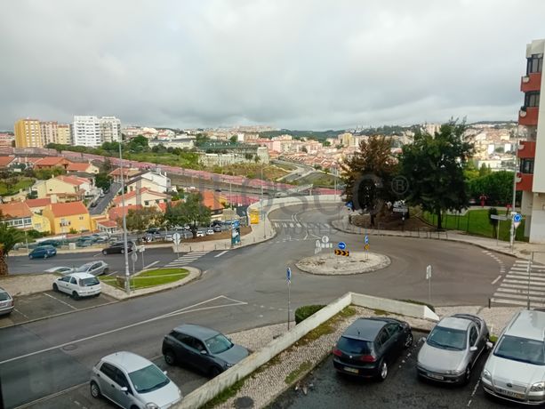 Apartamento T1 · Sintra