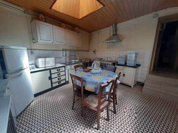 Edifício 3 Pisos · Lamego