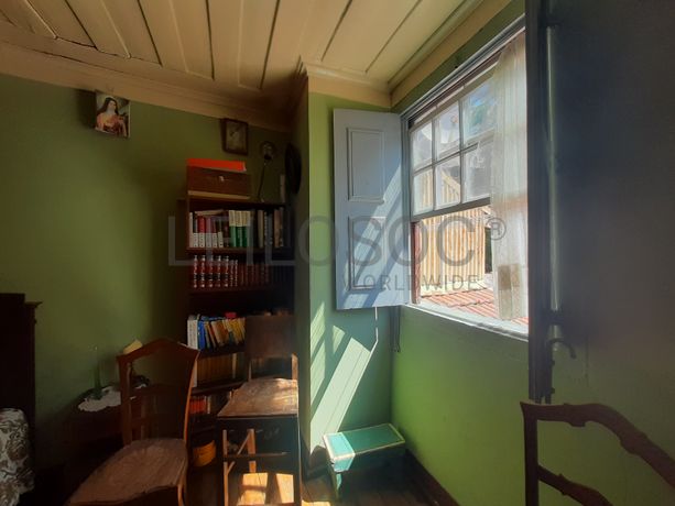 Edifício 3 Pisos · Lamego