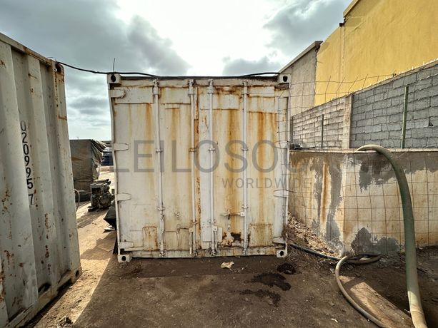 Contentor Oficina com 6 metros de comprimento