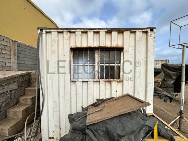 Contentor Oficina com 6 metros de comprimento