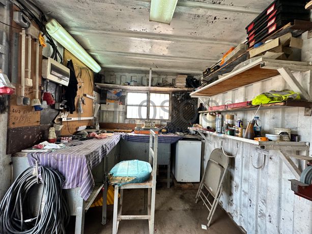 Contentor Oficina com 6 metros de comprimento