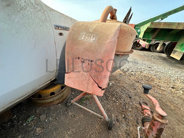 Betoneira a diesel de 260 l.