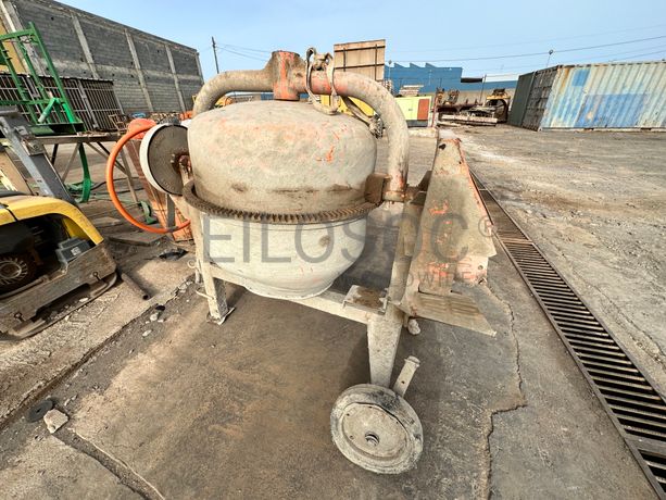 Betoneira a diesel de 260 l.