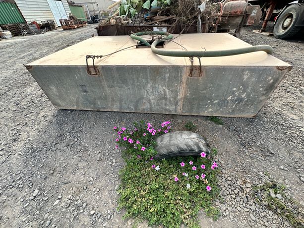 Depósito de água (4 ton.)