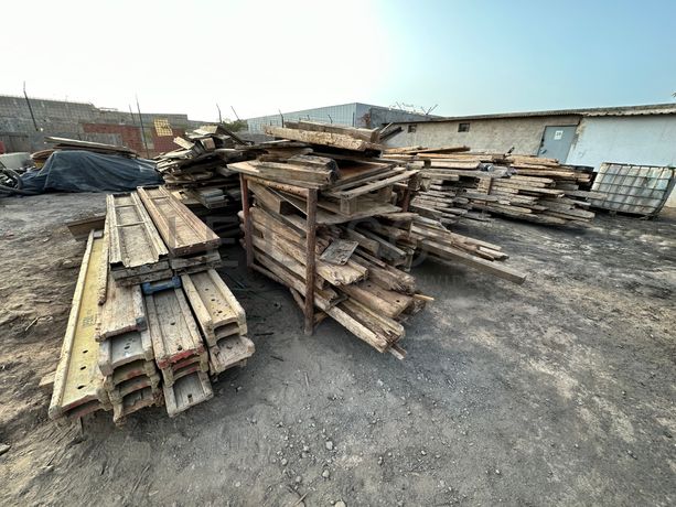 Madeira de cofragem.