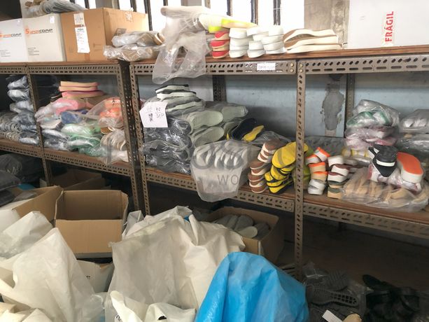 Equipamentos Industriais e de Escritório