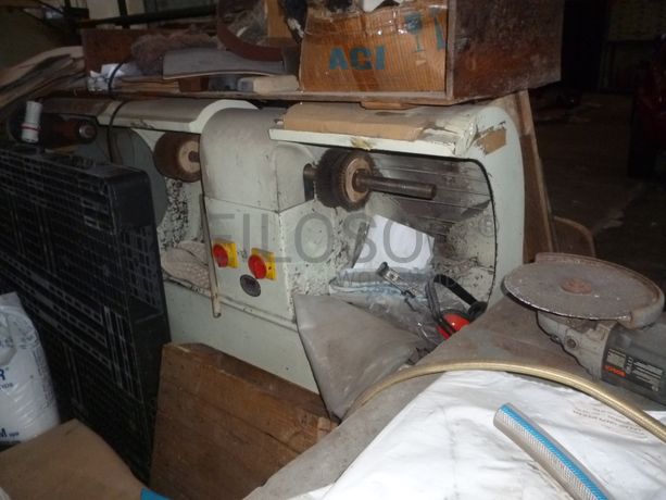 Equipamentos Industriais e de Escritório