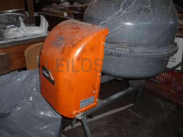 Equipamentos Industriais e de Escritório