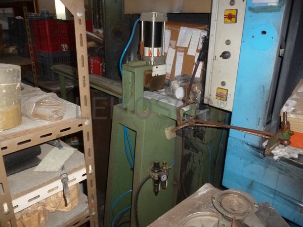 Equipamentos Industriais e de Escritório