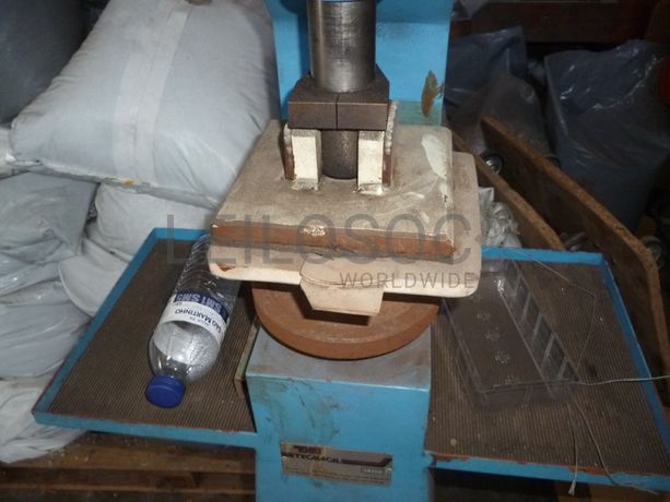 Equipamentos Industriais e de Escritório