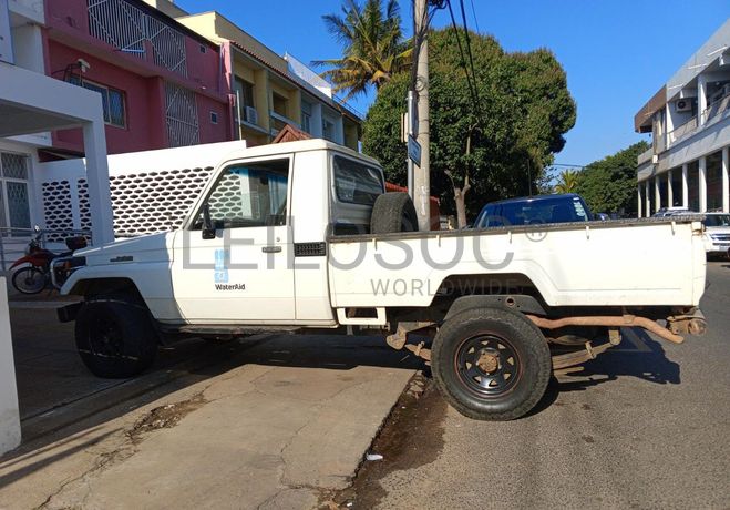 Toyota  land Cruiser