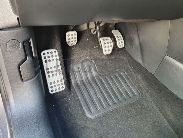 Peugeot 207 · Ano 2012