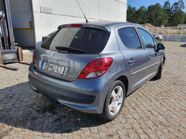 Peugeot 207 · Ano 2012