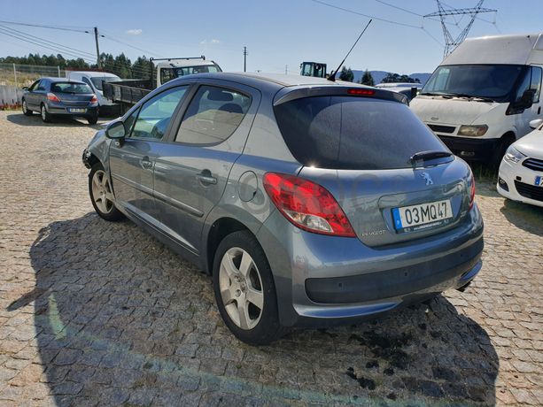 Peugeot 207 · Ano 2012