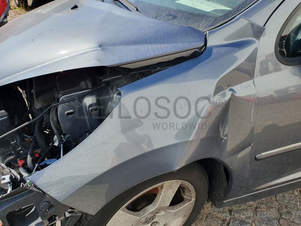 Peugeot 207 · Ano 2012