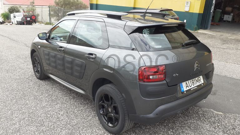 Citroën C4 Cactus · Ano 2015