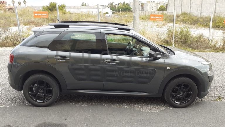 Citroën C4 Cactus · Ano 2015