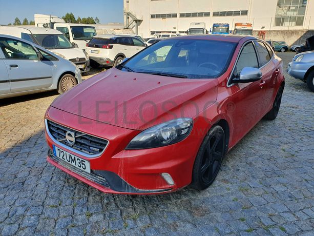 Volvo V40 · Ano 2013