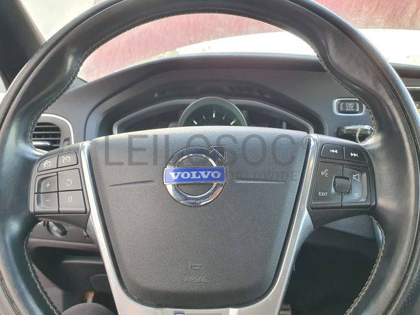 Volvo V40 · Ano 2013