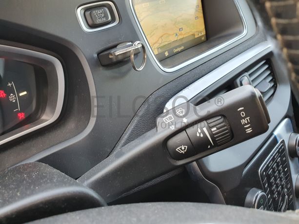 Volvo V40 · Ano 2013