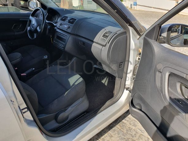 Skoda Fábia 1.6 TDI · Ano 2010